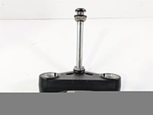 Load image into Gallery viewer, 2016 Harley VRSCDX Night Rod Lower Triple Tree Steering Clamp 45900019 | Mototech271