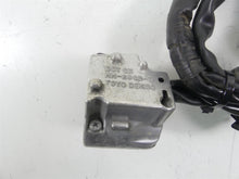 Load image into Gallery viewer, 2003 Honda VTX1800 C Left Hand Turn Signal Control Switch 35020-MCH-000 | Mototech271