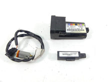 Load image into Gallery viewer, 2008 Harley Touring FLHX Street Glide Tssm Turn Signal Security Module 68924-07