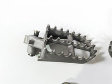 Load image into Gallery viewer, 2006 BMW R1200GS K255 Adv Front Footpeg Rest Set 46717694557 | Mototech271