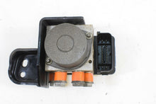 Load image into Gallery viewer, 2014 Harley FLD Dyna Switchback 103 ABS Pressure Pump Module w/ Cover 48340-12 | Mototech271