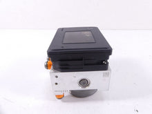 Load image into Gallery viewer, 2014 BMW R1200 RT RTW K52 Abs Breake Pump Module 8536819