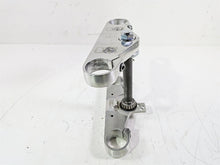 Load image into Gallery viewer, 2002 Honda V-Twin VTX1800 C Upper & Lower Triple Tree Set READ 53219-MCH-000 | Mototech271