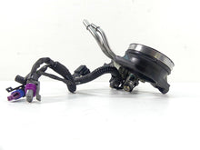 Load image into Gallery viewer, 2013 Harley VRSCF Muscle Vrod Fuel Gas Petrol Injectors Set 27662-01B 27665-01A