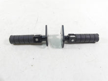 Load image into Gallery viewer, 2002 Yamaha XVS1100 V-Star Rear Passenger Footpeg Foot Rest Set 5EL-27430-00-00 | Mototech271