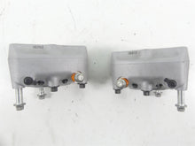 Load image into Gallery viewer, 2004 Harley Softail FXSTD SE CVO Deuce Front Brake Caliper Set 44381-99 44382-99 | Mototech271