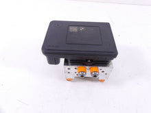 Load image into Gallery viewer, 2014 BMW R1200 RT RTW K52 Abs Breake Pump Module 8536819