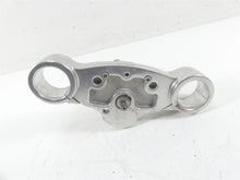 Load image into Gallery viewer, 2021 Harley Softail FLSB Sport Glide Lower Triple Tree Clamp - Read 45900187 | Mototech271