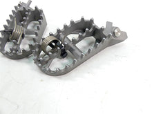 Load image into Gallery viewer, 2016 BMW R1200GS Adv K51 Rider Footpeg Foot Peg Set 46718529843 46718529844 | Mototech271