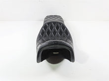 Load image into Gallery viewer, 2006 Harley Dyna FXDBI Drag Specialties Predator 2Up Seat - Read 0803-0541