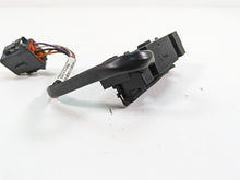 Load image into Gallery viewer, 2009 Harley FXDF Dyna Fat Bob Instrument Indicator Lights - Read 68113-99C | Mototech271