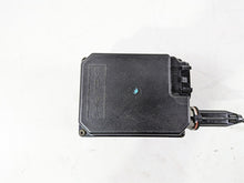 Load image into Gallery viewer, 2009 BMW R1200RT K26 Delphi Cruise Control Unit Module Unit 65717676884 | Mototech271