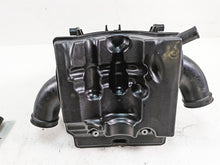 Load image into Gallery viewer, 2007 BMW R1200RT K26 Air Cleaner Breather Box & Tubes Set 13717677655 | Mototech271