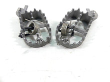 Load image into Gallery viewer, 2016 BMW R1200GS Adv K51 Rider Footpeg Foot Peg Set 46718529843 46718529844