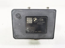 Load image into Gallery viewer, 2016 BMW R1200GS GSW K50 Abs Brake Pump Module 8561704 | Mototech271
