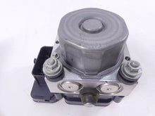 Load image into Gallery viewer, 2015 Yamaha YZF-R1M Abs Brake Pump Module 2CR-85930-00-00 2CR-85930-09-00 | Mototech271