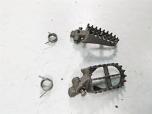 Load image into Gallery viewer, 2007 BMW R1200GS K255 Adv Front Footpeg Foot Peg Rest Set 46717694557 | Mototech271