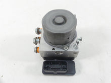 Load image into Gallery viewer, 2014 Harley Touring FLHXS Street Glide Sp Abs Brake Pump Module 41100013A