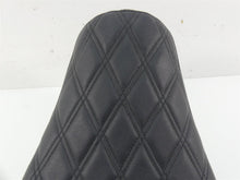 Load image into Gallery viewer, 1999 Harley Dyna FXDS Convertible Drag Specialties Predator 3 Dual Seat 08030652