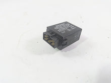 Load image into Gallery viewer, 2006 Yamaha XVS650 V-Star Classic Turn Signal Flasher Relay 2UJ-83350-01-00