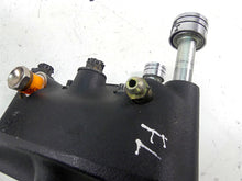 Load image into Gallery viewer, 2002 Harley Touring FLHTC Electra Glide Front Brake Calipers 44023-00 44046-00 | Mototech271