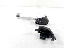 Load image into Gallery viewer, 2006 Harley Softail FXSTSI Springer Left Right Footpeg Mounts 33683-00 42507-00