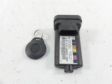 Load image into Gallery viewer, 2005 Harley Touring CVO FLHTCSE Electra Glide Tssm Module Fob Key 68922-00 | Mototech271