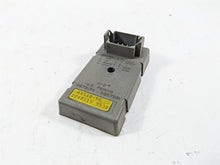 Load image into Gallery viewer, 2000 Harley FXSTS Softail Springer Tsm Turn Signal Flasher Module 68540-96