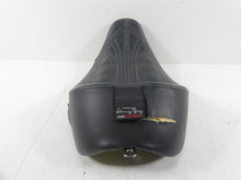 Load image into Gallery viewer, 2016 Harley Touring FLTRX Road Glide Danny Gray Air Hawk Seat - Read 21-417AIR | Mototech271