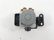 Load image into Gallery viewer, 2014 Ducati Hypermotard 821 SP Abs Brake Pump Pressure Module 54240331B | Mototech271