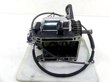 Load image into Gallery viewer, 2006 Harley Softail FXSTSI Springer Transmission Gear Box 5 Speed 33053-06A | Mototech271