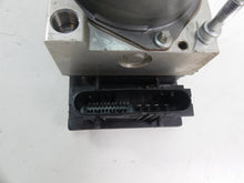 Load image into Gallery viewer, 2009 BMW F800GS K72 Bosch Abs Brake Pump Pressure Modulator Module 34517683109