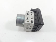 Load image into Gallery viewer, 2022 Yamaha MT09 FZ09 Abs Brake Pump Pressure Module B7N-85930-09-00 | Mototech271