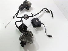 Load image into Gallery viewer, 2009 BMW R1200RT K26 Throttle Bodies Body Set - Read 13547712613 13547712614 | Mototech271