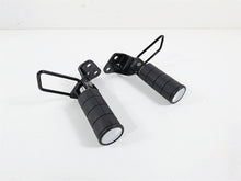 Load image into Gallery viewer, 2005 Suzuki VZ800 M50 Boulevard Passenger Footpeg Set 43600-39G00 43700-39G00
