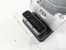 Load image into Gallery viewer, 2015 BMW R1200GS Adv K51 Abs Brake Pump Unit Module 34518554180 8554177 | Mototech271