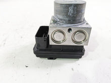 Load image into Gallery viewer, 2019 Harley FLHCS Softail Heritage Abs Brake Pump Module Unit 41100044C | Mototech271