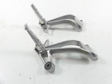 Load image into Gallery viewer, 2008 Yamaha FZ1 Fazer Rear Passenger Footpeg Set 2D1-2741L-00-00 2D1-2742L-00-00