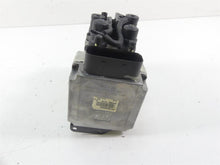 Load image into Gallery viewer, 2003 BMW R1150 GS R21 Abs Brake Pump Block Module Integral 34517660909