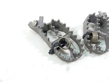 Load image into Gallery viewer, 2016 BMW R1200GS Adv K51 Rider Footpeg Foot Peg Set 46718529843 46718529844 | Mototech271