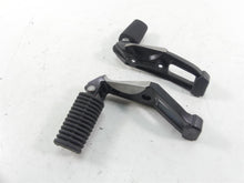 Load image into Gallery viewer, 1999 BMW R1100 GS 259E Passenger Footpeg Foot Peg Set 46712314761 46712314762 | Mototech271