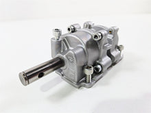 Load image into Gallery viewer, 2016 Aprilia RSV 1100 Tuono V4 Factory Oil Pump 2A000539