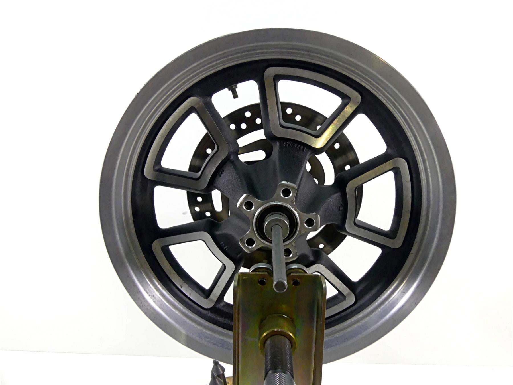 3613 Series Gecko® Wheel (14mm Bore, 96mm Diameter) - goBILDA®