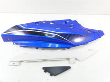 Load image into Gallery viewer, 2018 Yamaha Waverunner VX 1800 Cruiser Right Blue Side Fairing Cover F2X-U377C