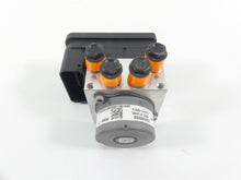 Load image into Gallery viewer, 2021 Aprilia Tuono 660 RS660 Abs Brake Pump Module Unit 2D000540 2D000590