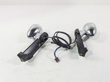 Load image into Gallery viewer, 2021 Harley Touring FLTRX Road Glide Front Led Blinker & Mount Set 67800512