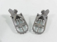 Load image into Gallery viewer, 2013 BMW R1200GS K255 Adventure Front Footpeg Foot Peg Rest Set 46717694558
