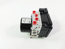 Load image into Gallery viewer, 2010 BMW R1200RT K26 Abs Brake Pump Unit Module 34517715109 7715107 | Mototech271
