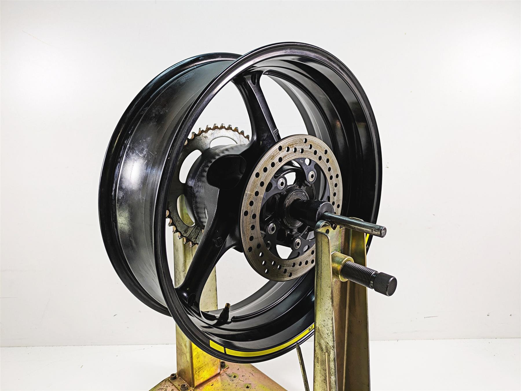 2022 Suzuki GSXR 750 Straight Rear Wheel Rim 17x5.5 Enkei
