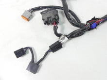 Load image into Gallery viewer, 2001 Harley Touring FLHRCI Road King Main Wiring Harness EFI - No Cuts 70245-01 | Mototech271